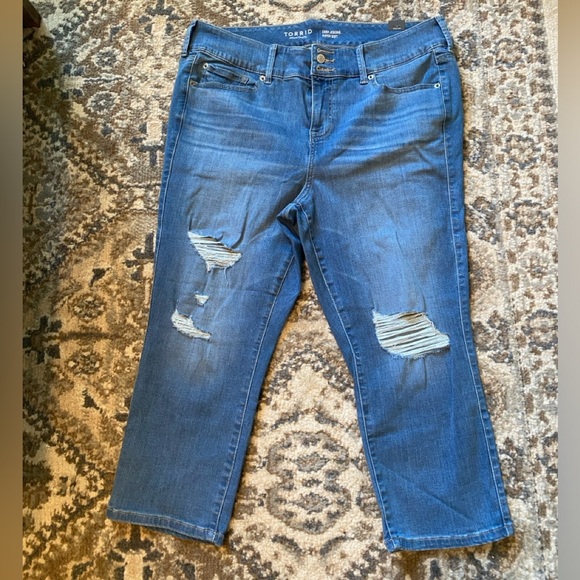torrid Denim - NWT Torrid Crop Jeans